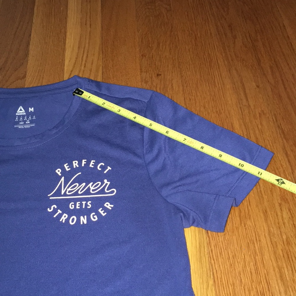 Reebok Tee - Picture 5 of 6